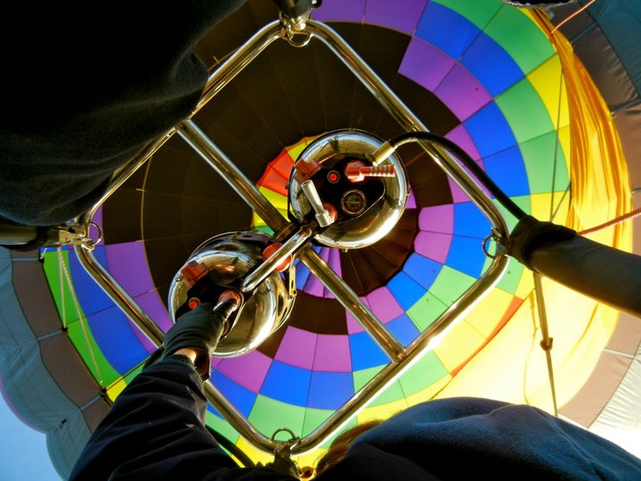 Hot air balloon burners