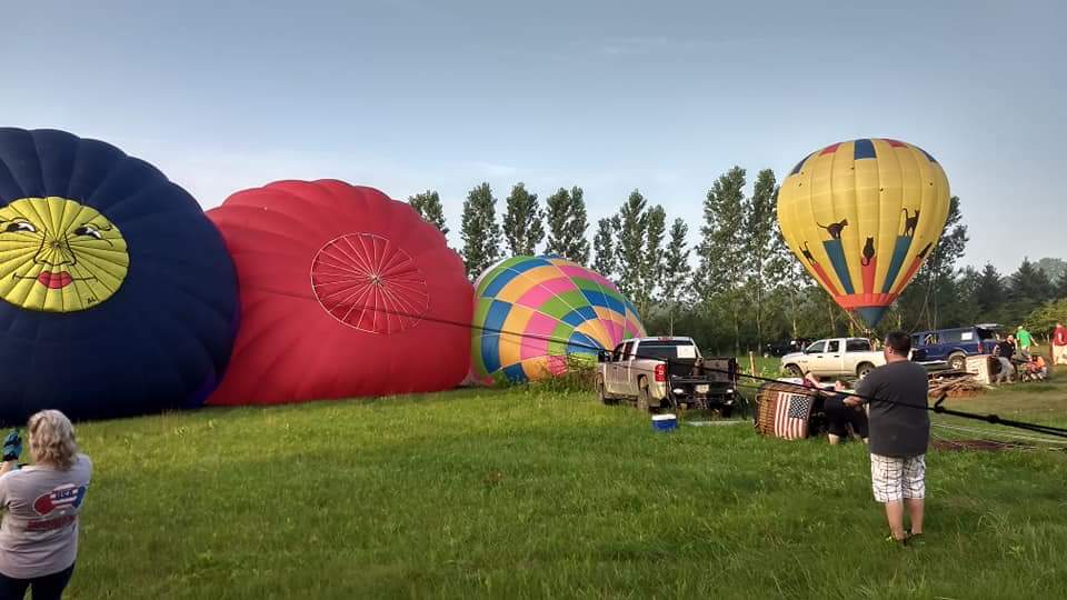 Birk Lake balloon festival gathering