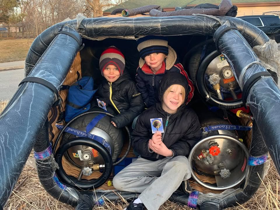 We celebrated Boxing Day by going ballooning!