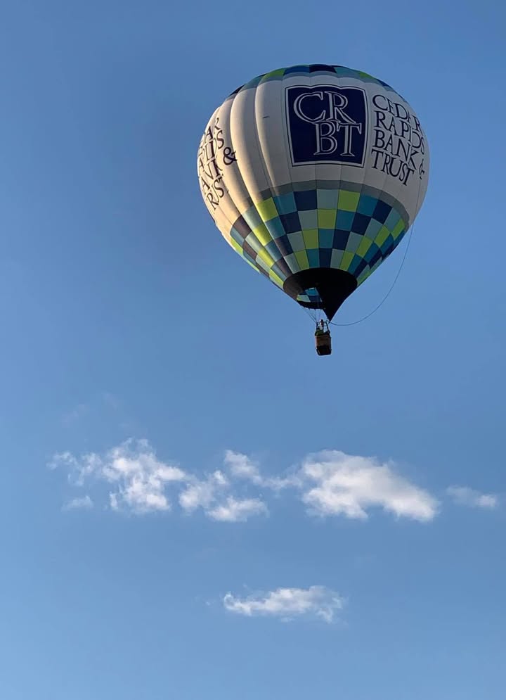 Another beautiful flight over our area last night.