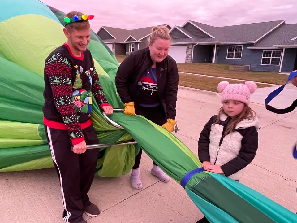 We found Santa hitching a flight in Anamosa!