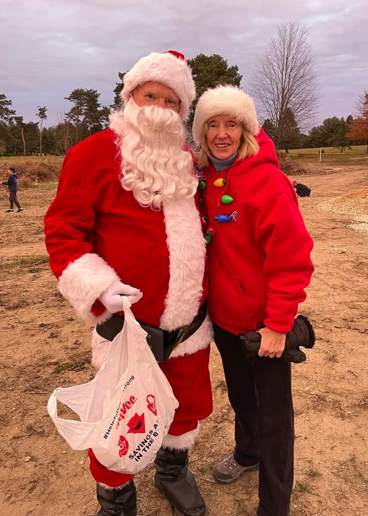 We found Santa hitching a flight in Anamosa!