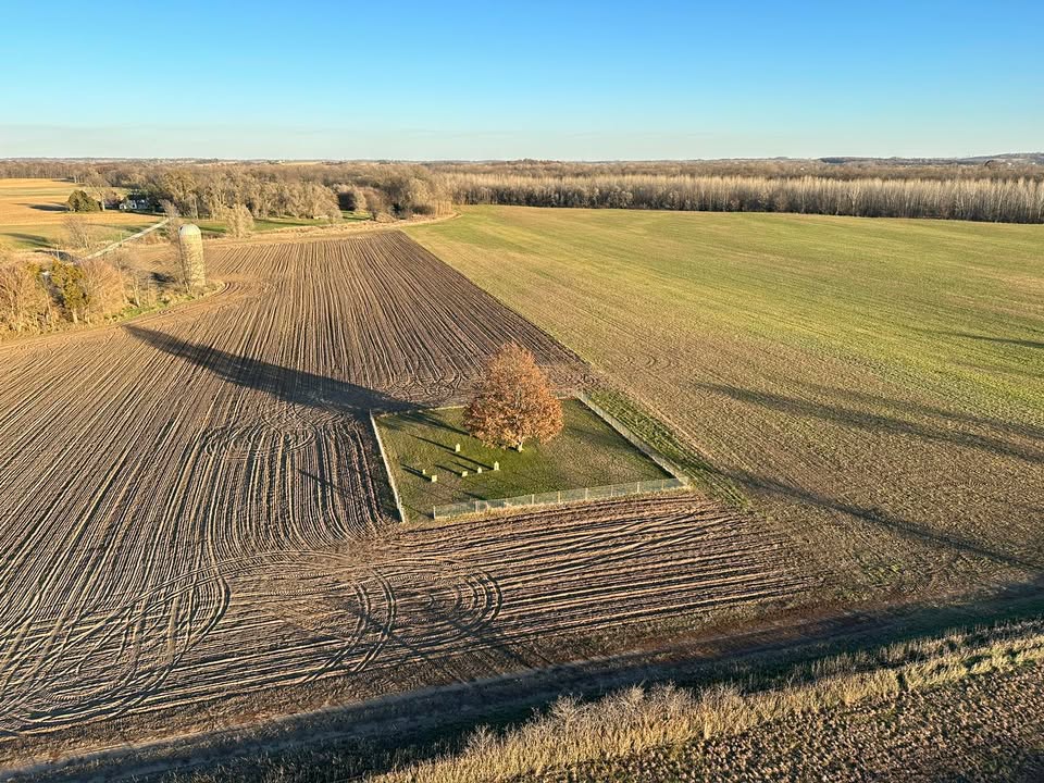 Gorgeous flight over the Iowa countryside.